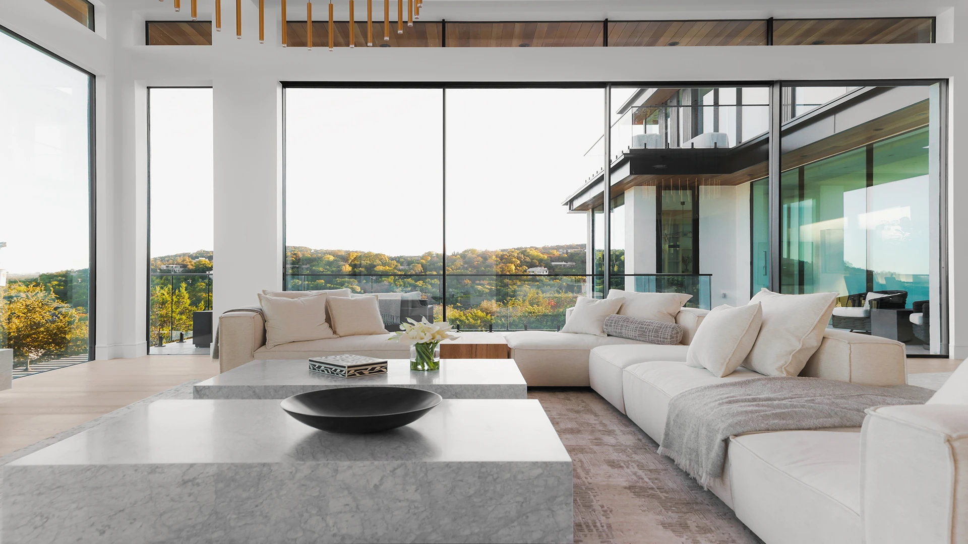 1003 High Road 05