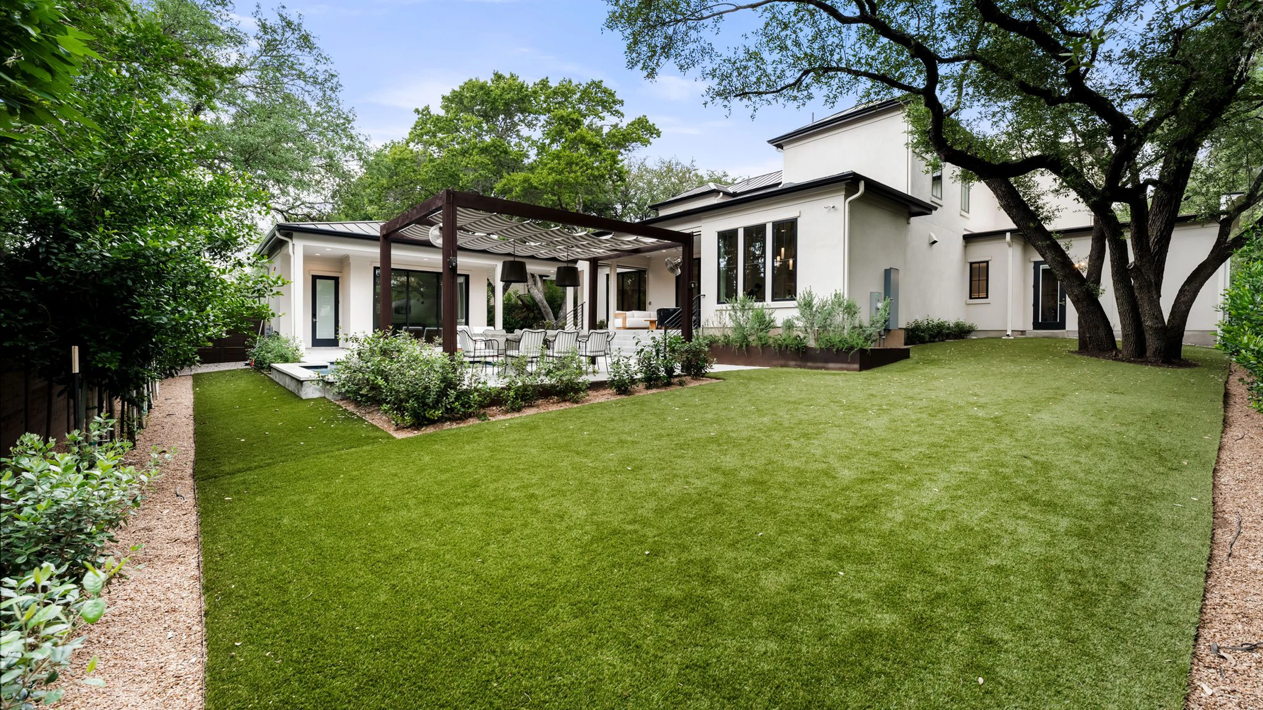 design build luxury homes Austin