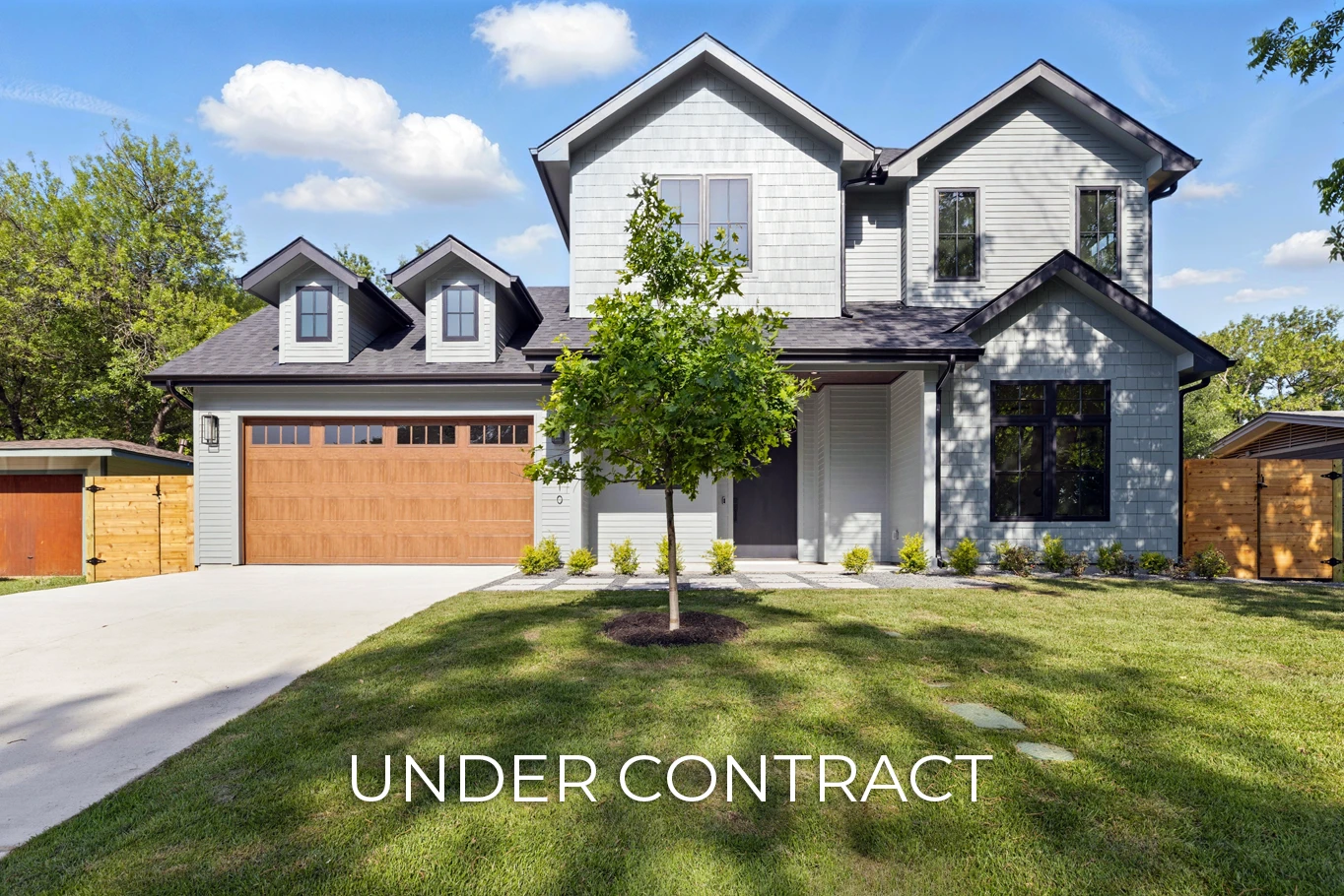 luxury home builders austin