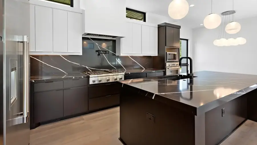 1706 McKinley - photo 2