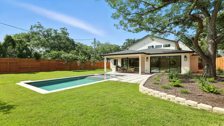 2400 Westover - photo 4