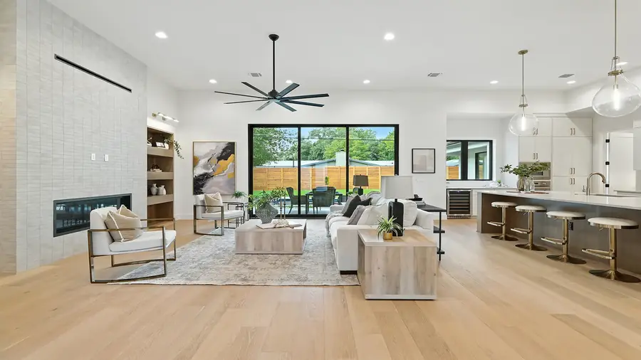 3103 Whiteway - photo 3