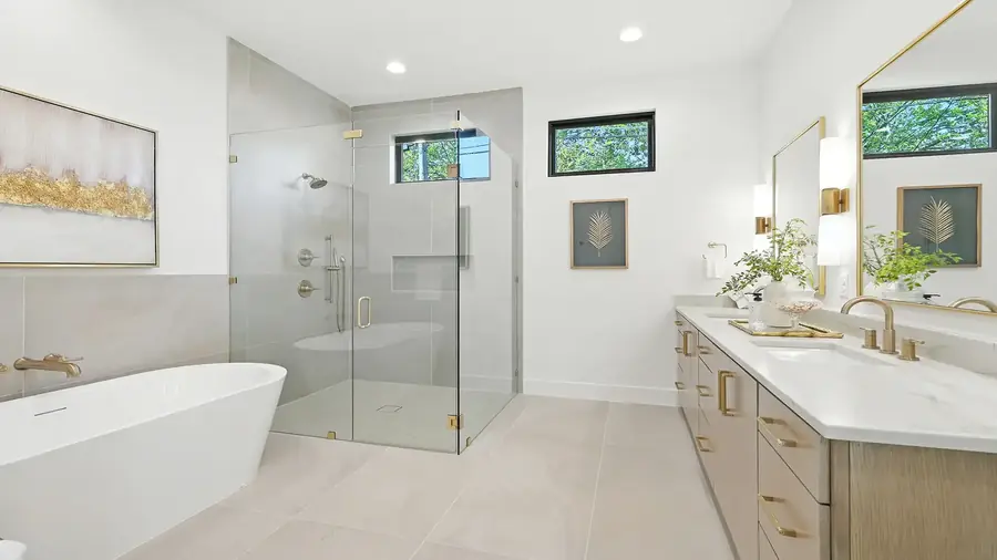 3103 Whiteway - photo 5