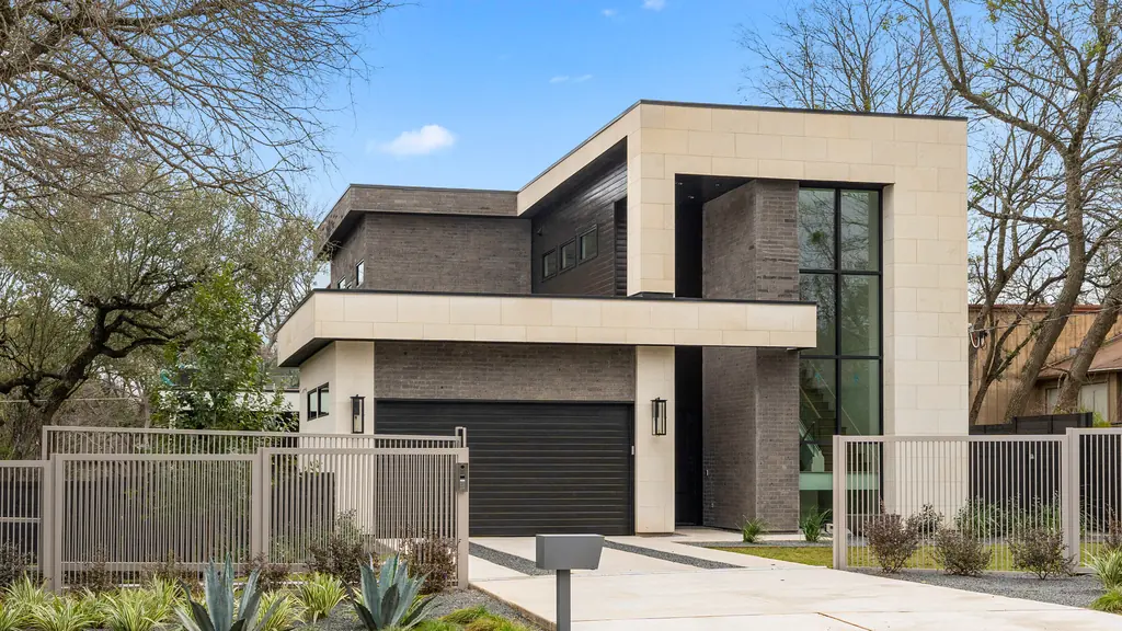 Discover Austin’s most desirable luxury neighborhoods