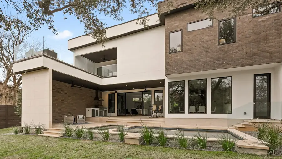 703 Dondale - photo 3
