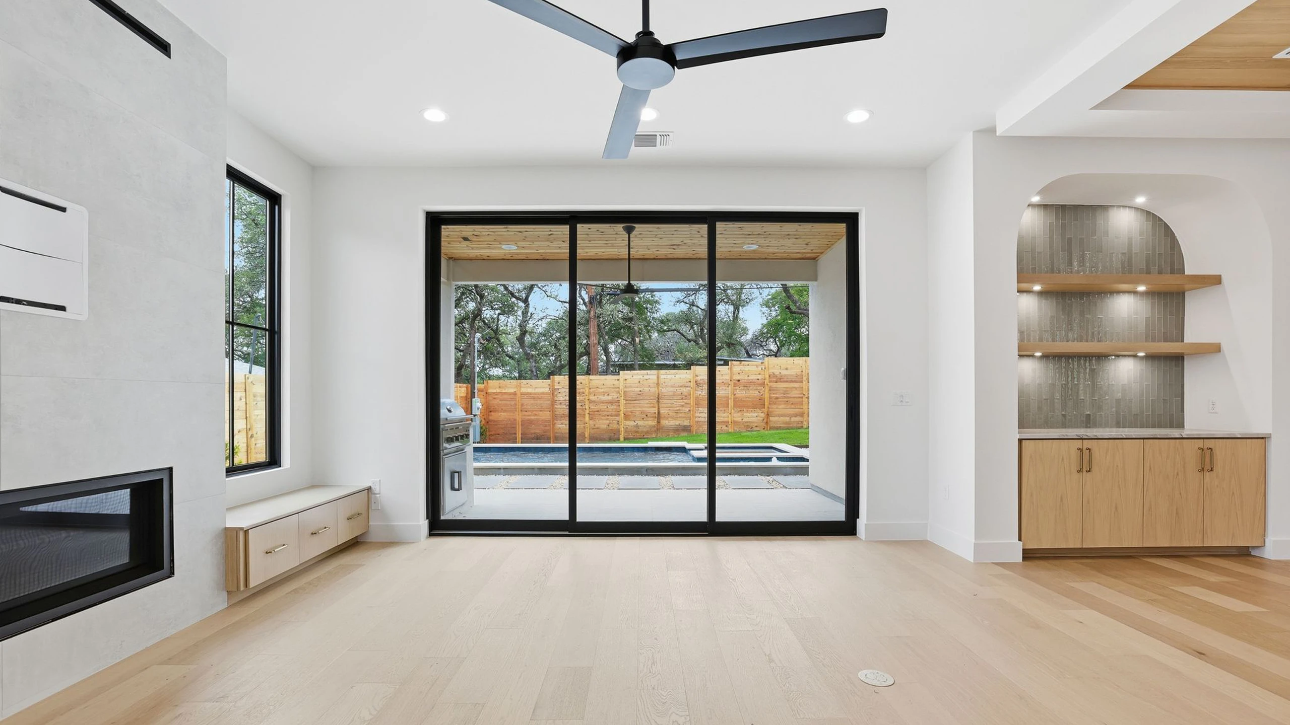 modern custom home builder Austin