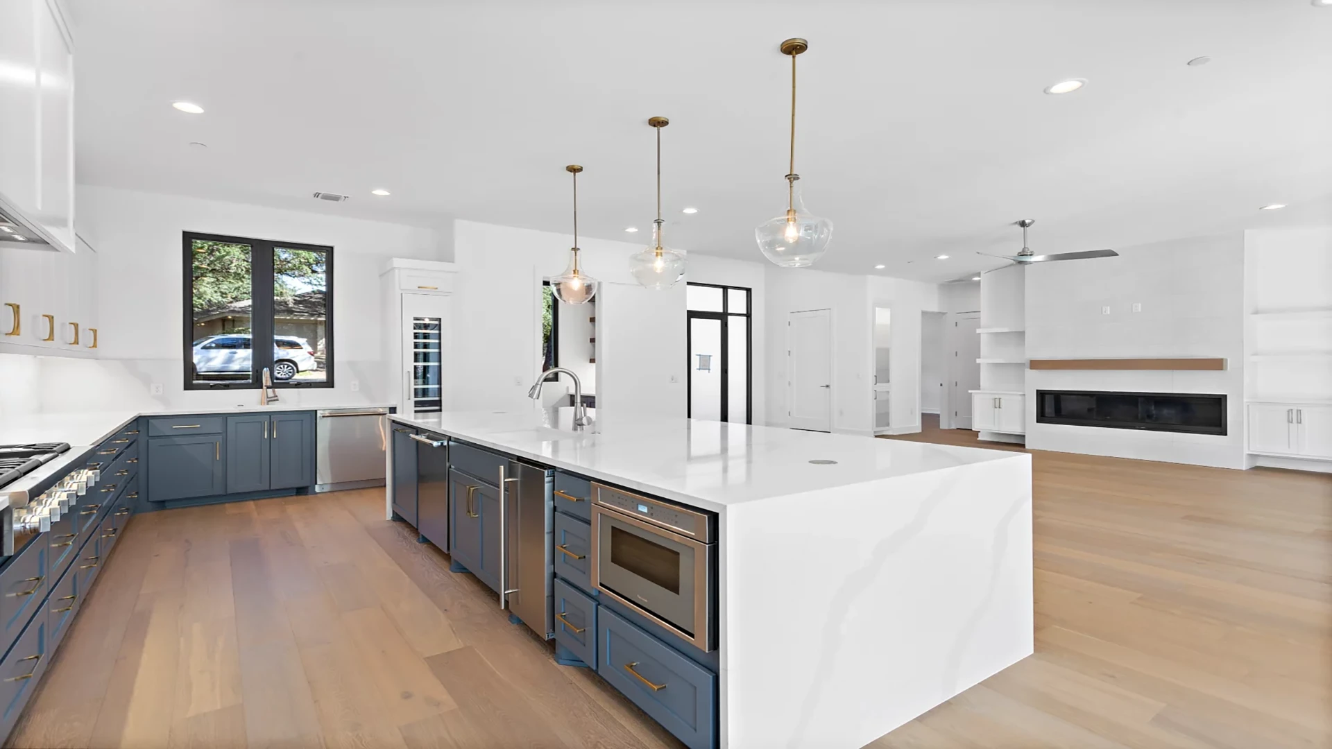 4005 Sidehill Path 03